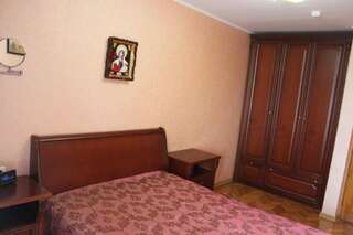 Гостевой дом Кто Анапа Двухместный номер с 1 кроватью и общим туалетом-2